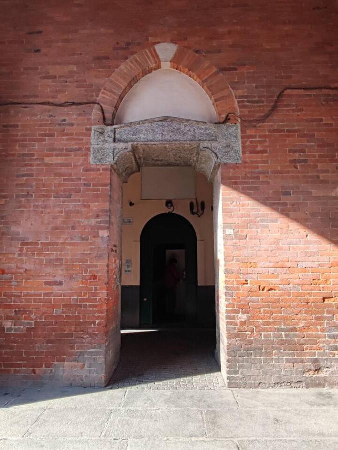 Ticinese 38 - Incantevole Appartamento Nel Centro Милано Екстериор снимка